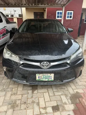 Toyota Camry SE 4dr Sedan (2.5L 4cyl 6A) 2016 Black