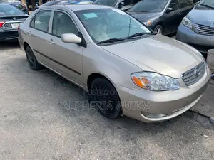 Toyota Corolla CE 2007 Gold
