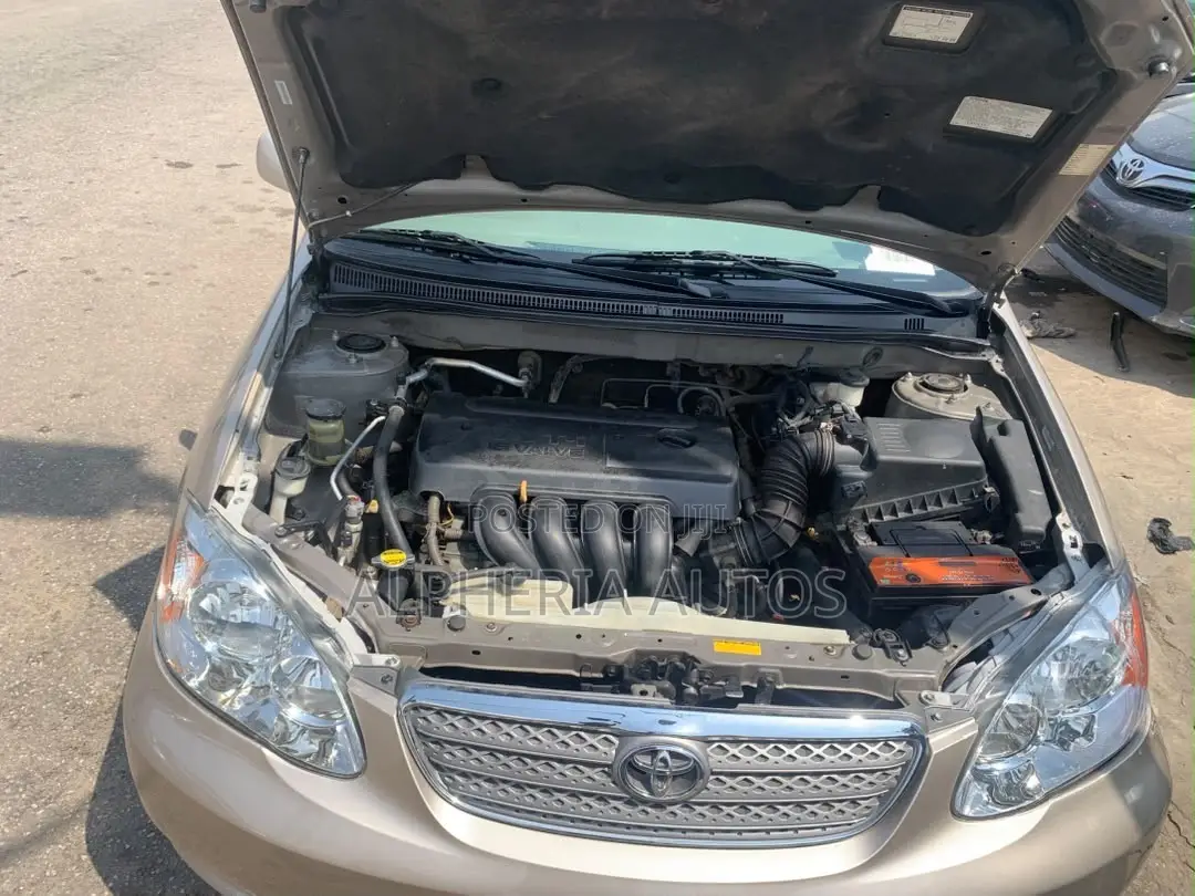 Toyota Corolla CE 2007 Gold