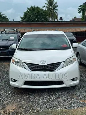 Toyota Camry LE 4dr Sedan (2.5L 4cyl 6A) 2013 White