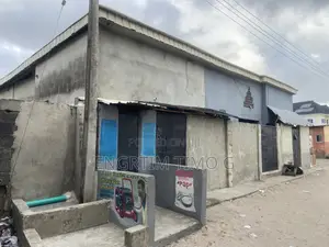 6bdrm Apartment in Abraham Adesanya Estate for sale
