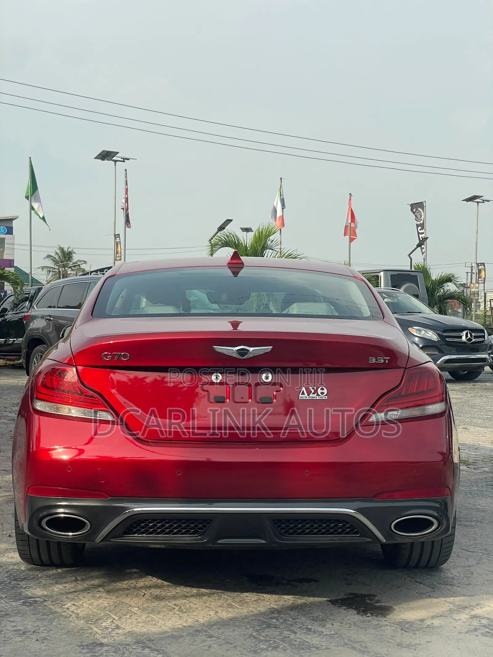 Genesis G70 3.3T Dynamic 2019 Red