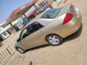 Honda Accord 2007 Gold