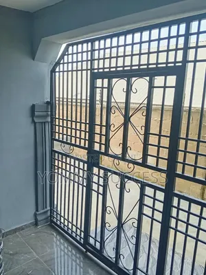 2bdrm Block of Flats in Adegbayi, Alakia for rent