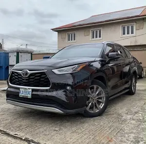 Toyota Highlander Platinum 2021 Black