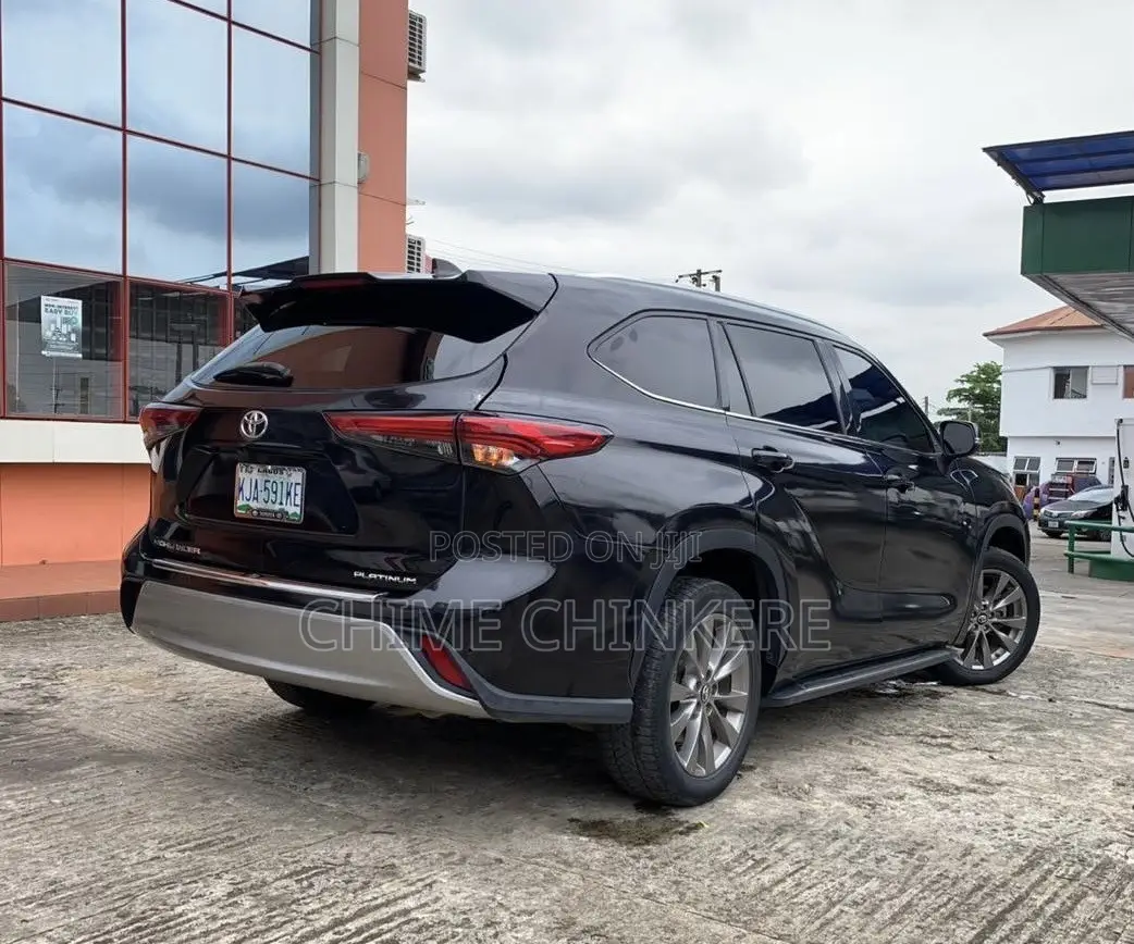 Toyota Highlander Platinum 2021 Black