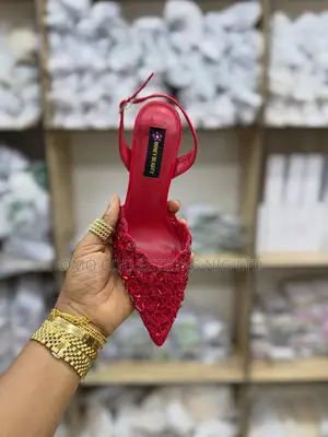 Elegant Ladies Crystal Embellished Party Shoes
