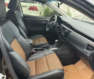 Toyota Corolla 2016 Black