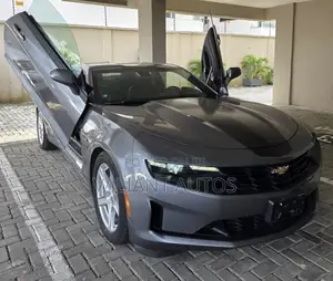 Chevrolet Camaro 2021 Gray