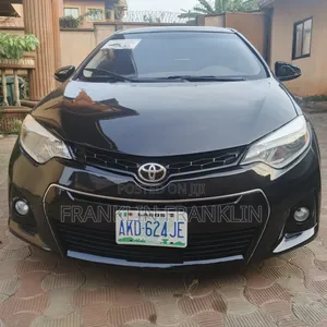 Toyota Corolla 2015 Black