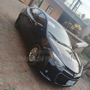 Toyota Corolla 2015 Black