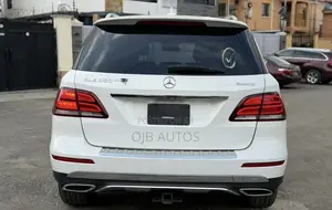 Mercedes-Benz GLE-Class GLE 350d 4MATIC 2018 White