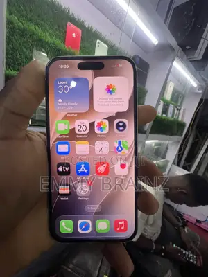 Apple iPhone 15 128 GB Green