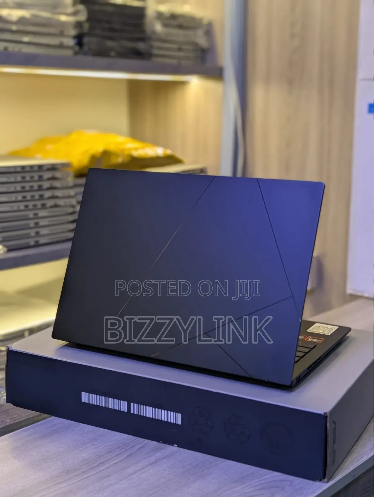 Laptop Asus Zenbook 14 32GB AMD A10 SSD 1T
