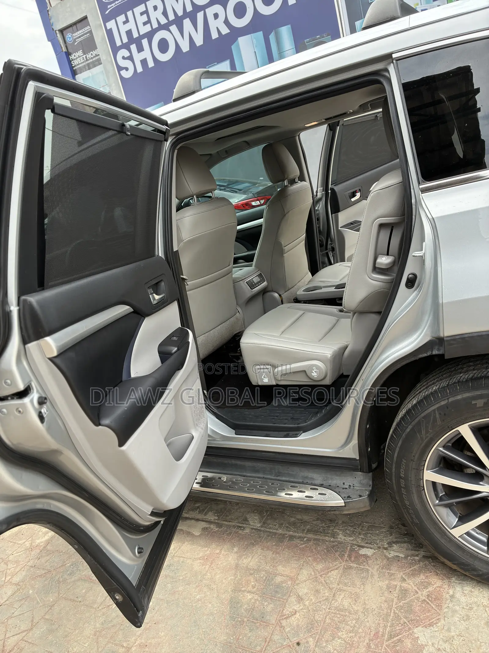 Toyota Highlander XLE 2019 Silver
