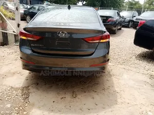 Hyundai Elantra ECO Sedan FWD (1.4L 4cyl 7A) 2017 Gray
