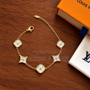 Unisex Stainless Steel Clover Chain Bracelet