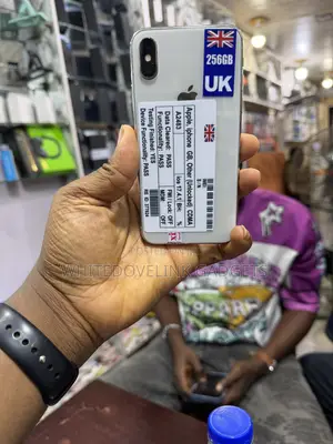 Apple iPhone X 256 GB White