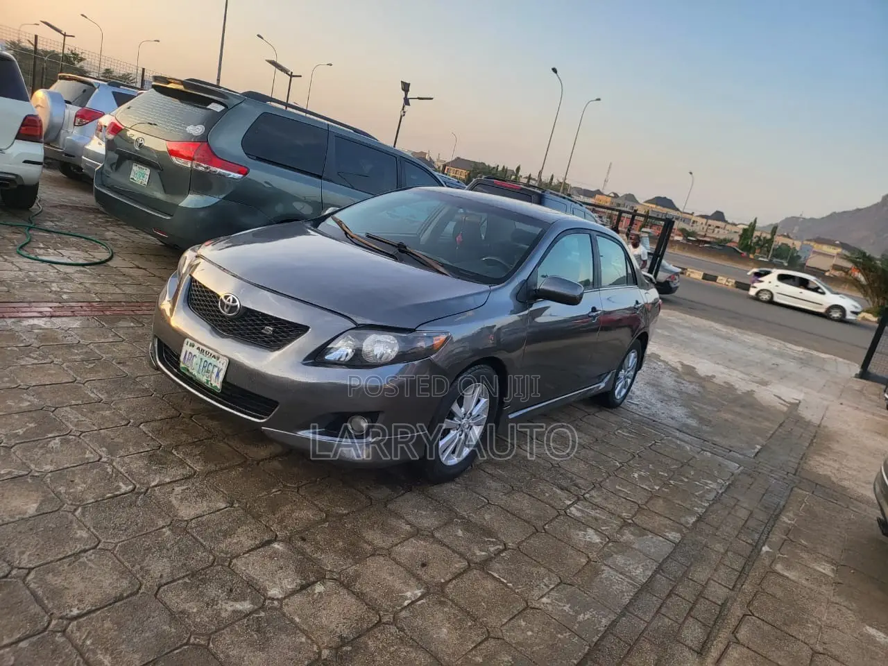 Toyota Corolla 2010 Gray