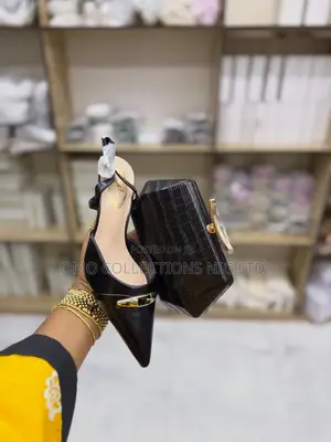 Luxury Ladies Leather High Heel Shoes and Matching Purse Set for Women