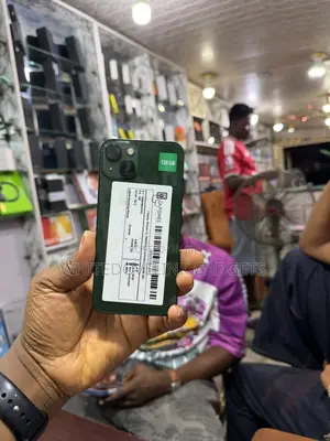Apple iPhone 13 128 GB Green