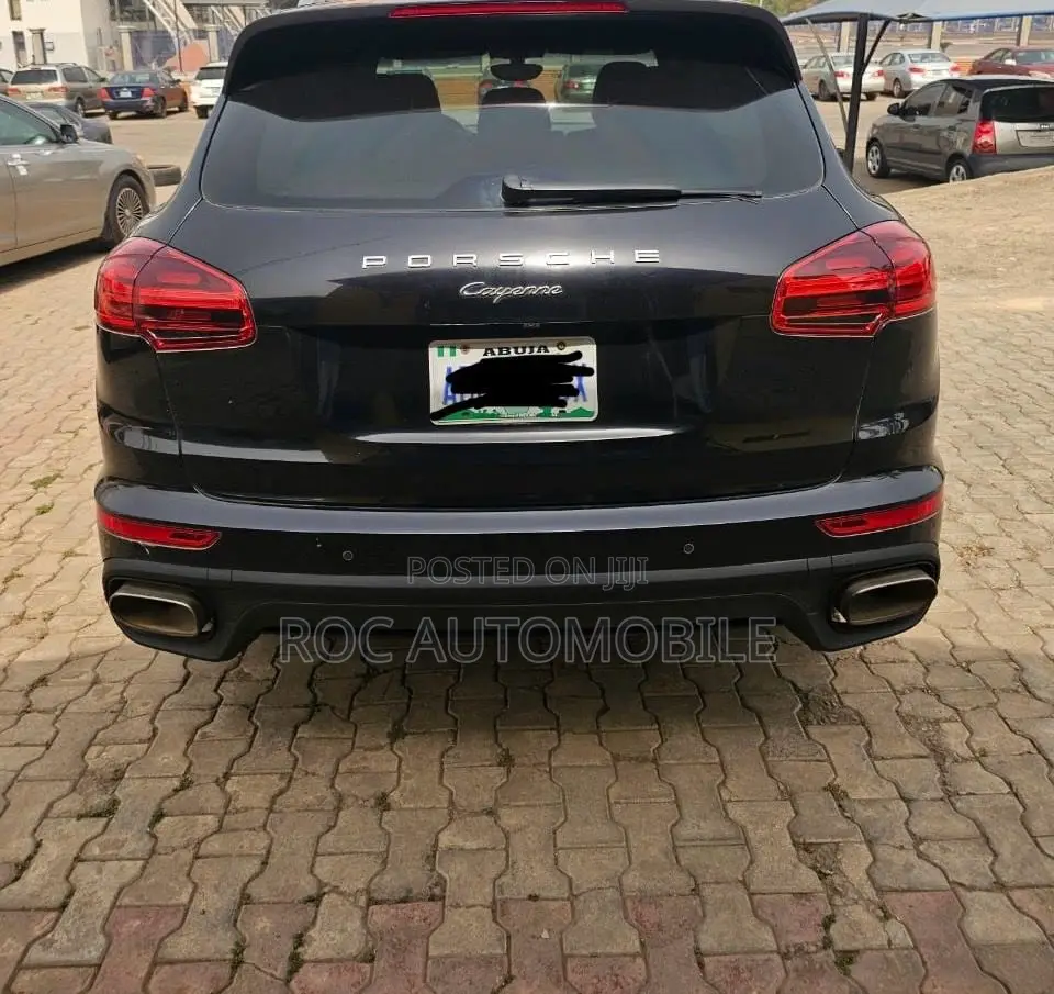 Porsche Cayenne 2015 Black