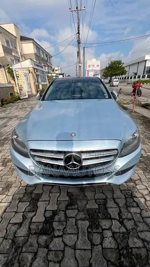Mercedes-Benz C300 2015