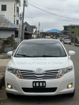 Toyota Venza V6 AWD 2010 White