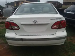 Toyota Corolla 2006 White