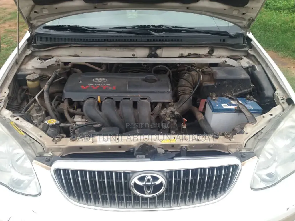 Toyota Corolla 2006 White