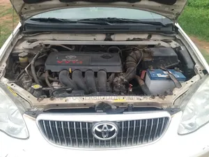 Toyota Corolla 2006 White