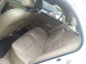 Toyota Corolla 2006 White