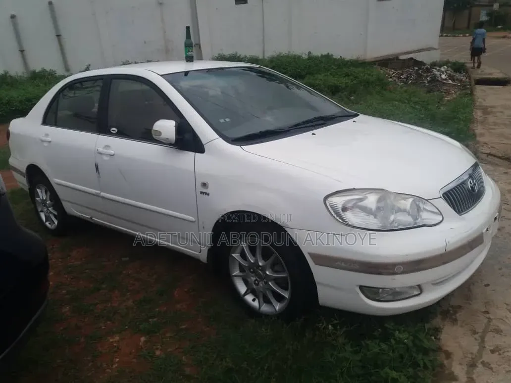 Toyota Corolla 2006 White