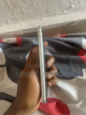 Apple iPhone 11 64 GB White