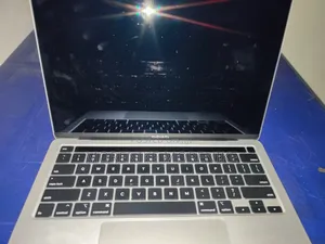 Laptop Apple MacBook Pro 2020 16GB Intel eMMC 512GB