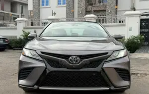 Toyota Camry XSE V6 FWD (3.5L 6cyl 8AM) 2018 Gray
