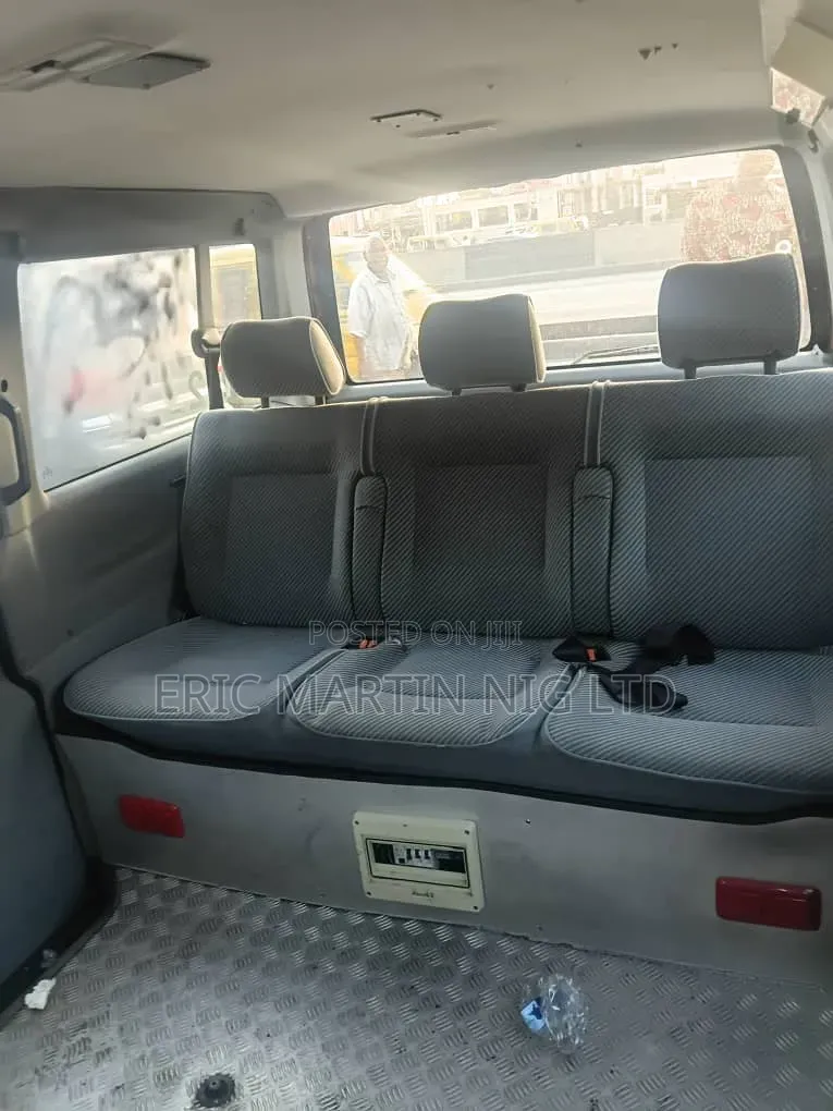 Volkswagen Transporter 2005 Red