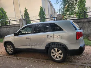 Kia Sorento 2012 Silver