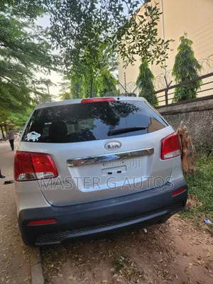 Kia Sorento 2012 Silver