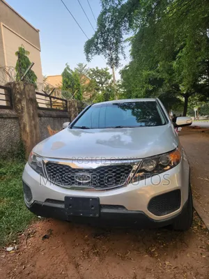 Kia Sorento 2012 Silver
