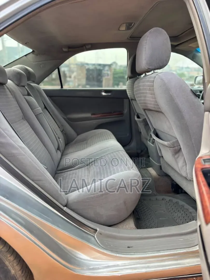 Toyota Camry 2006 Silver