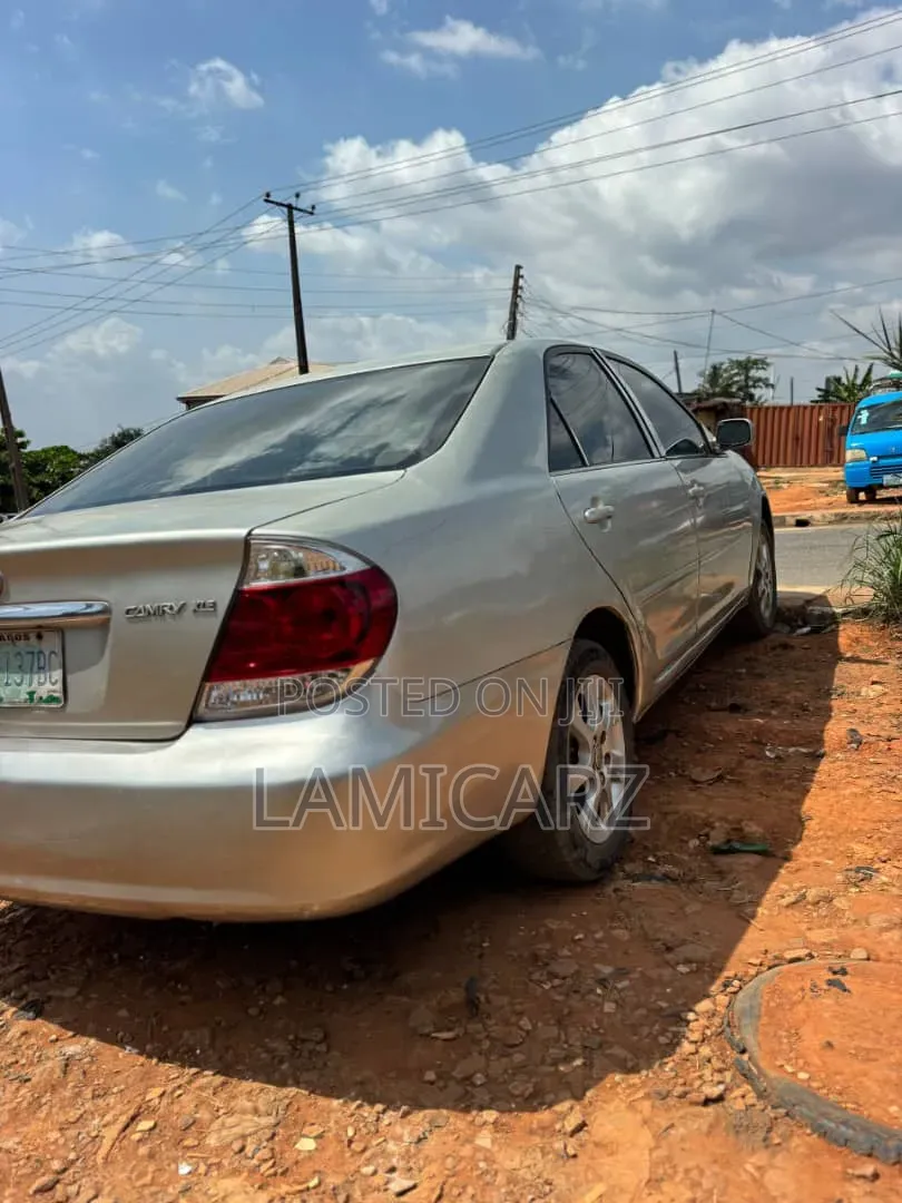 Toyota Camry 2006 Silver