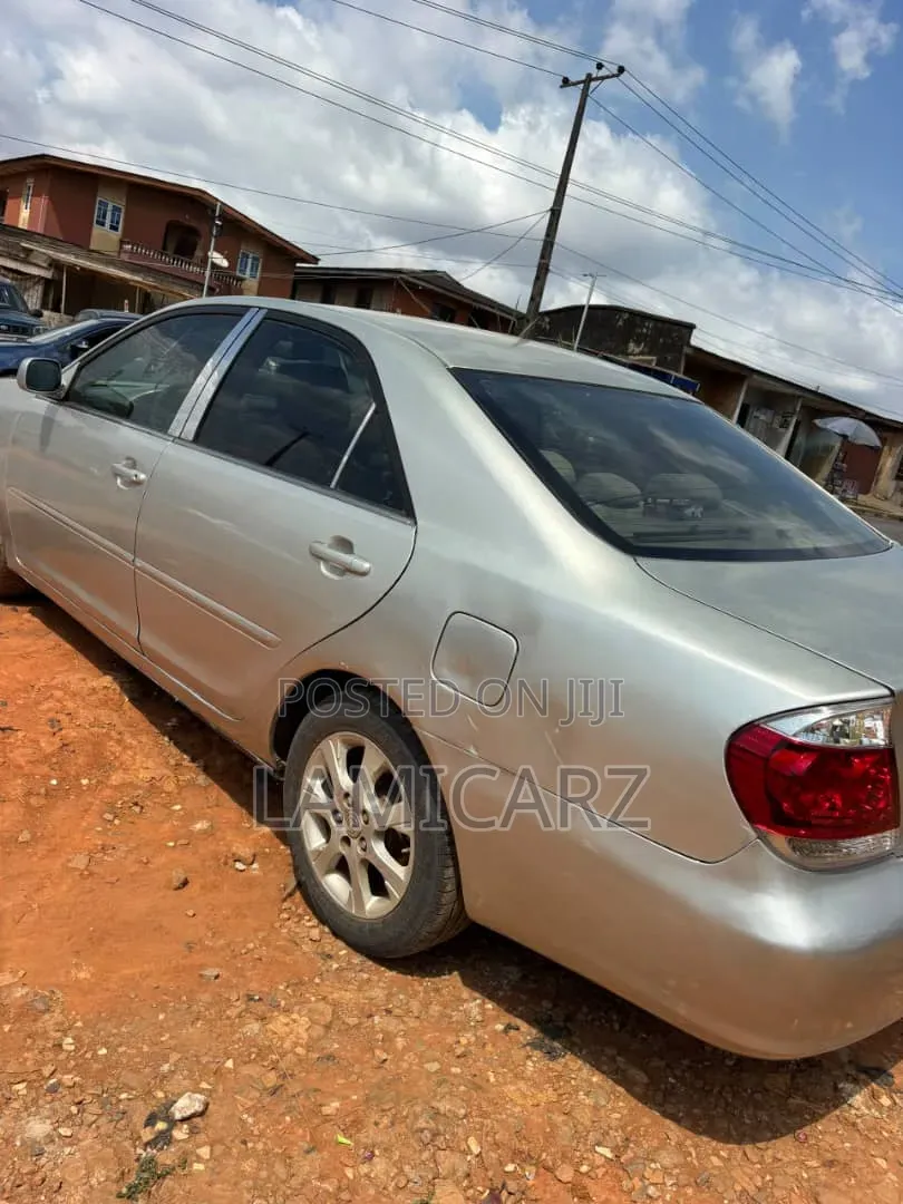 Toyota Camry 2006 Silver