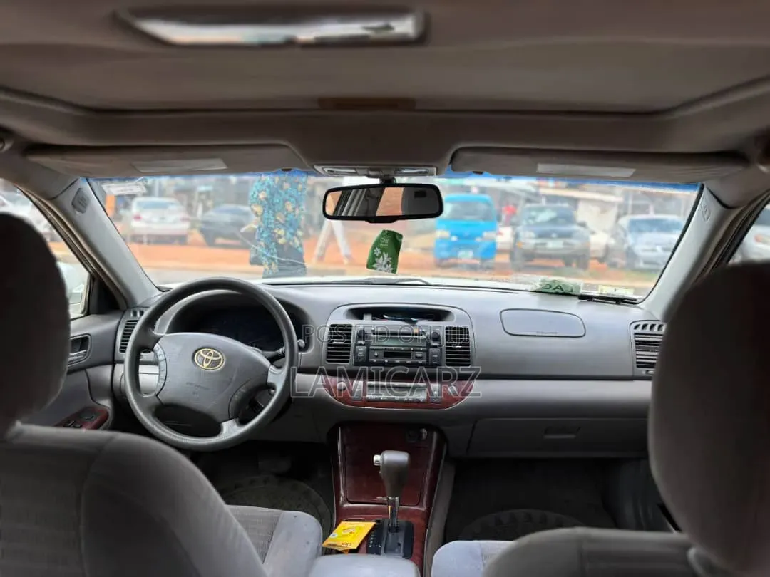 Toyota Camry 2006 Silver