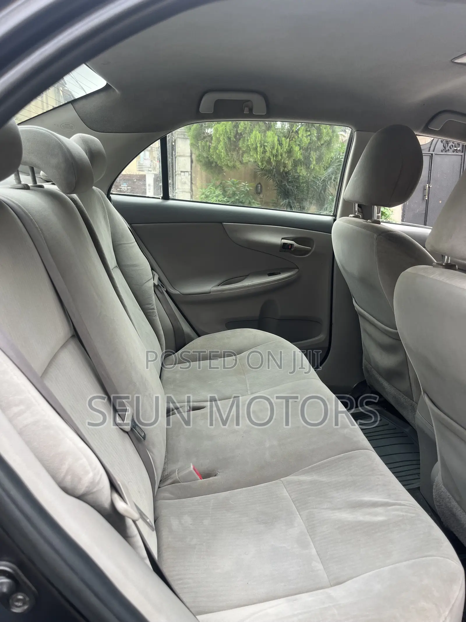 Toyota Corolla 2010 Gray