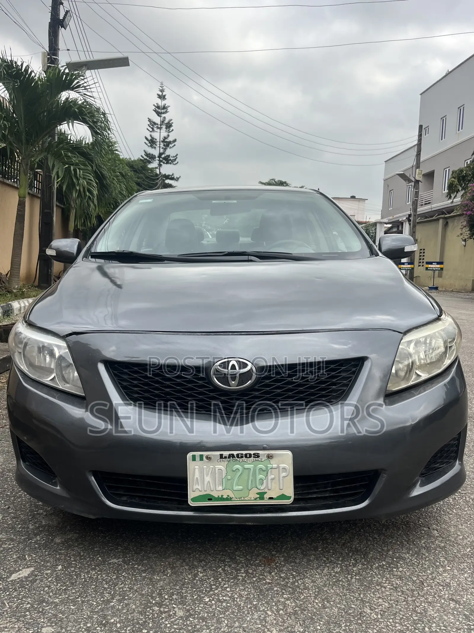 Toyota Corolla 2010 Gray