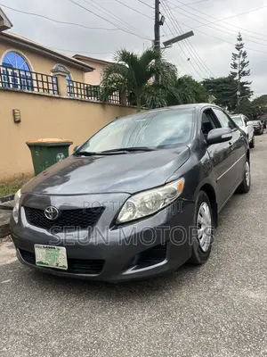 Toyota Corolla 2010 Gray