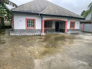 3bdrm House in 25Th Anniversary, Uyo for sale
