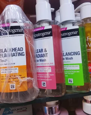 Neutrogena Clear & Radiant Face Wash