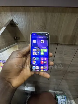 Apple iPhone 13 128 GB White